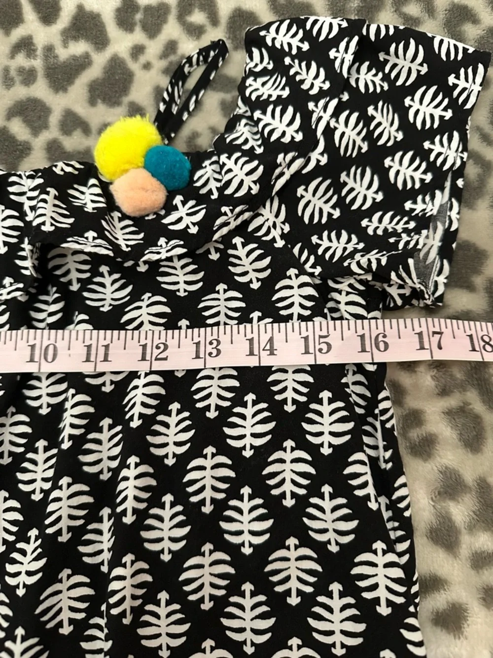 Old Navy Rayon Cold Shoulder Dress in Black & White Print Size XL 14 Girls